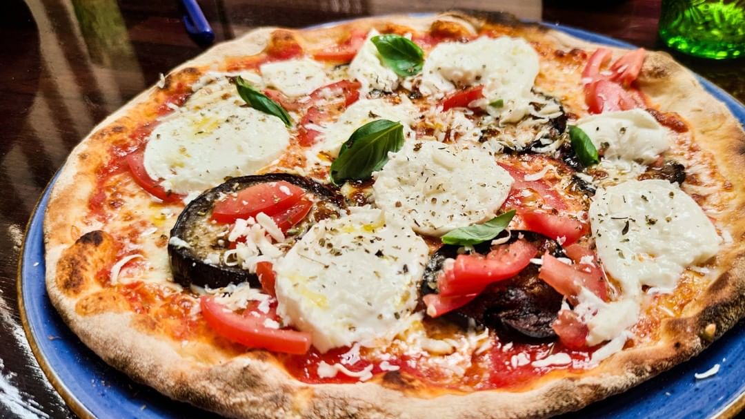 Pizza Taormina available to rent / verhuur / location at 50.8 Studio • -, Belgïe, Belgique, Belgium, Catering, Huur, Location, Louer, Only in, Photo, Rent, Studio, Verhuur, Video
